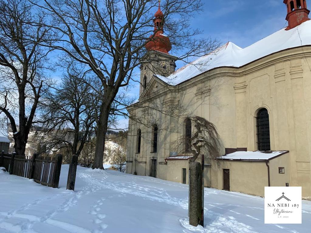 Na Nebi 187 Aparthotel Bečov nad Teplou Buitenkant foto