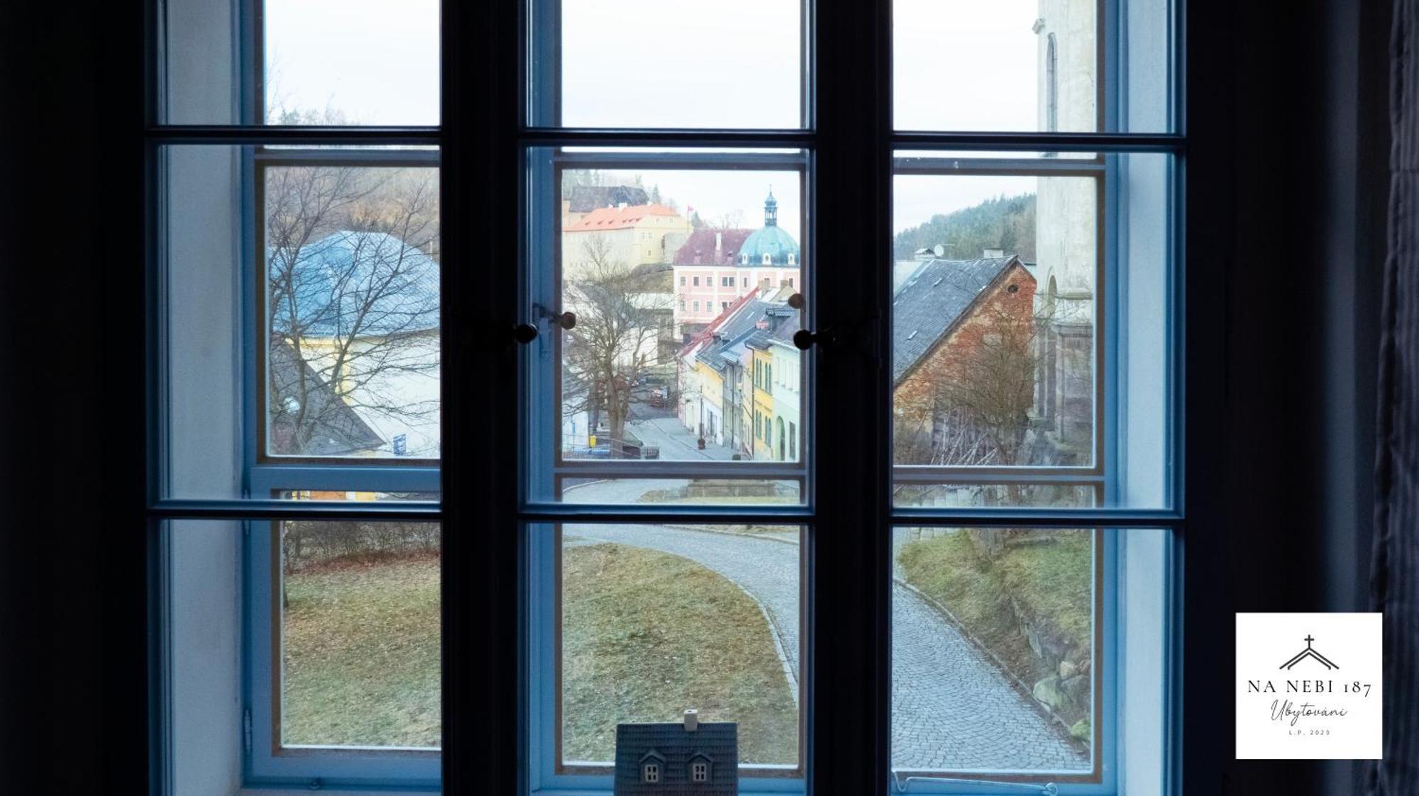 Na Nebi 187 Aparthotel Bečov nad Teplou Buitenkant foto